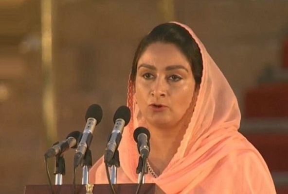 हरसिमरत कौर का तंज: नवजोत सिद्धू के आने पर कॉमेडी शो बनी कांग्रेस
