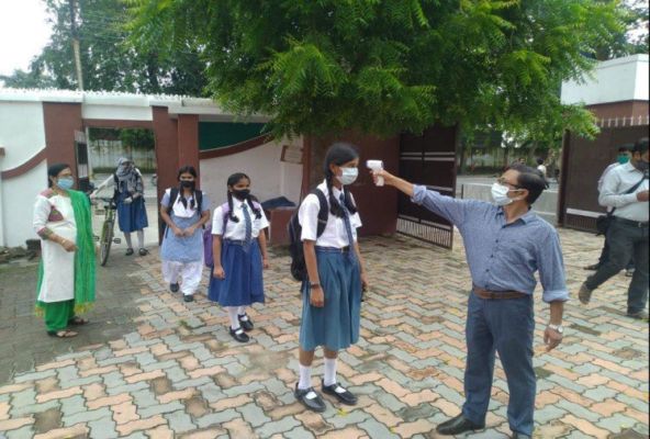 फैसला: एक नवंबर से दिल्ली में खुलेंगे स्कूल, घाटों पर छठ पूजा की इजाजत मिली