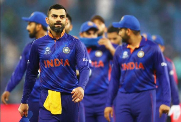 जम्मू-कश्मीर: राजोरी जिले में महिला कर्मचारी बर्खास्त, टी-20 में भारत की हार का मनाया था जश्न