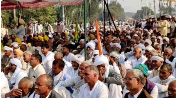 कृषि कानून वापसी के ऐलान के बाद भी संयुक्त किसान मोर्चा अपनी मांगों पर अड़ा,