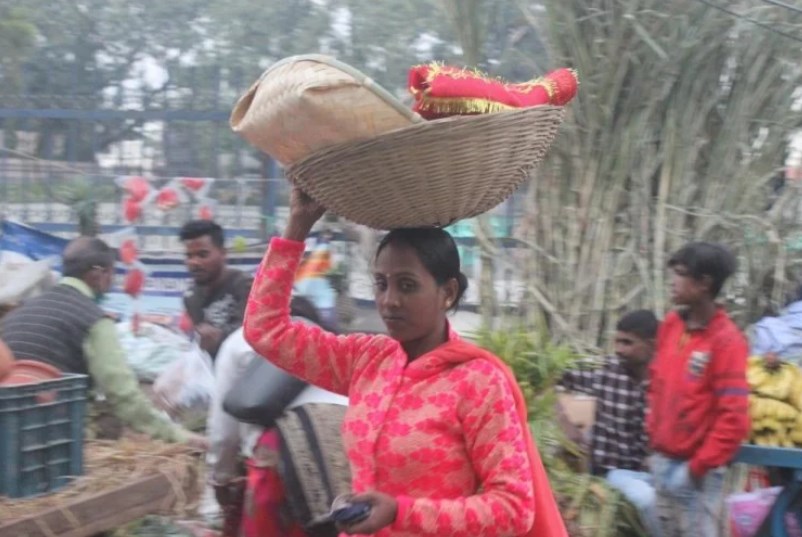 देशभर में छठ महापर्व की धूम, श्रद्धालुओं ने डूबते सूरज को दिया अर्घ्य