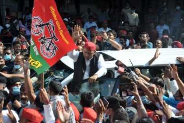 यूपी: जिन्ना का महिमामंडन कर विवादों में घिरे अखिलेश यादव