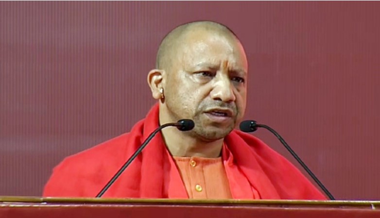 मालेगांव विस्फोट का एक और गवाह बयान से मुकरा, कोर्ट से कहा- योगी का नाम लेने के लिए ATS ने किया था मजबूर