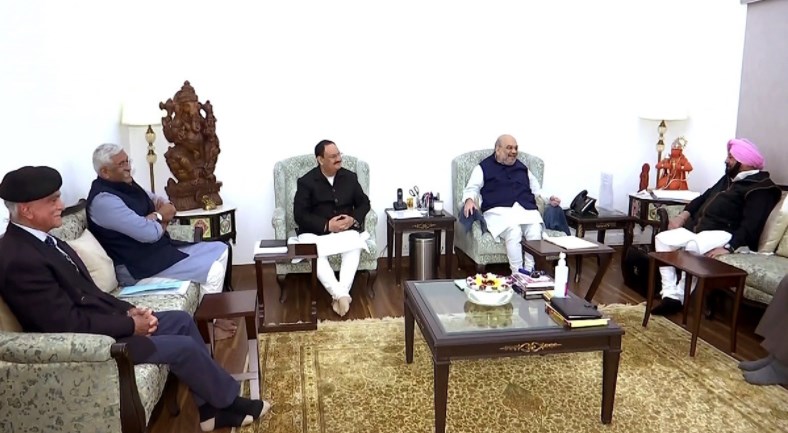 बादल परिवार की गलती के चलते पंजाब में बड़े भाई की भूमिका में भाजपा !