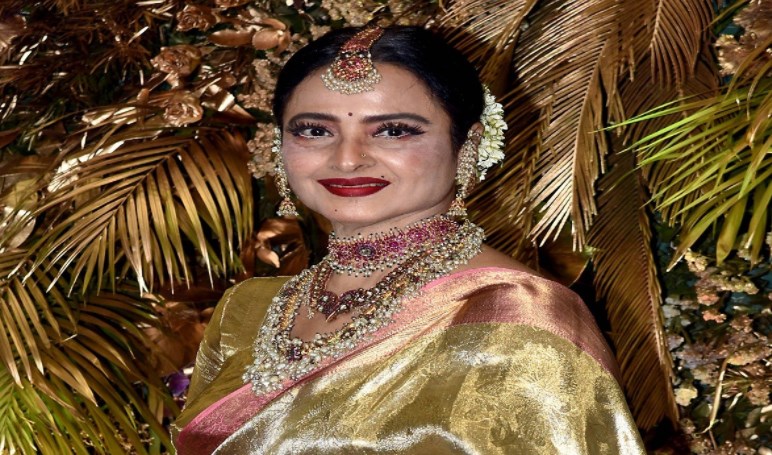 पत्नी किरण ने किया खुलासा, आखिरी समय तक विनोद मेहरा के साथ थीं रेखा