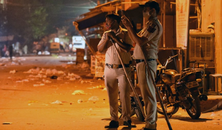ओमीक्रोन के बढ़ते खतरे के बीच दिल्ली सरकार का बड़ा फैसला, 27 दिसंबर से लगेगा नाइट कर्फ्यू