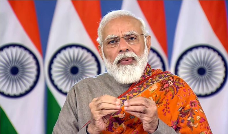 सत्ता पक्ष हो या विपक्ष, सबकी राजनीति मोदी के इर्दगिर्द ही घूमती है