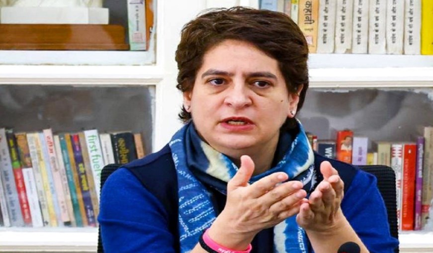 प्रियंका ने अखिलेश को बताया ज्योतिषी, बोलीं- हमने महिलाओं के लिए बनाया अलग घोषणा पत्र