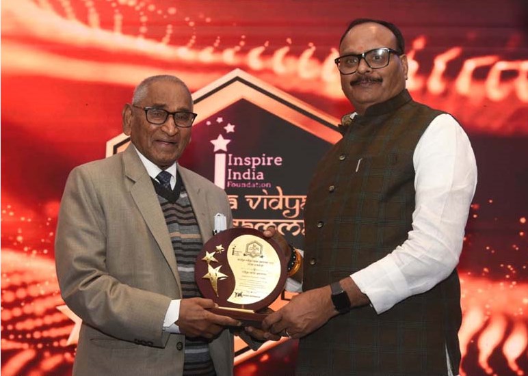 CMS Founder Dr Jagdish Gandhi conferred Lifetime Achievement Award
