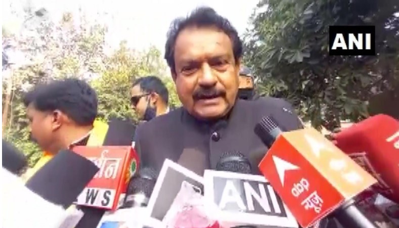 अखिलेश के खिलाफ नामांकन भरने के बाद बोले एसपी बघेल, हल्के में ना आंके