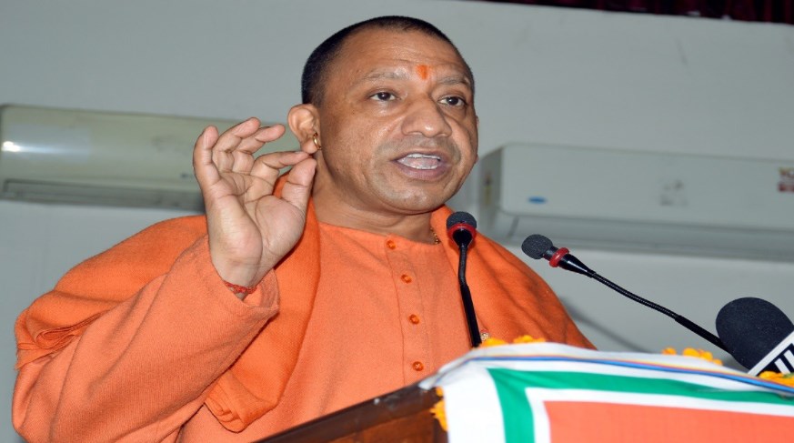 अखिलेश यादव पर बरसे योगी आदित्यनाथ, बोले- UP में अब पलायन नहीं प्रगति होती है