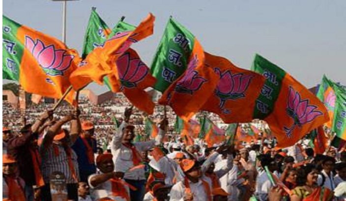 उत्तराखंड में अभी तक कोई भी महिला नहीं बनी है मुख्यमंत्री, अब के चुनाव में कौन मारेगा बाजी?