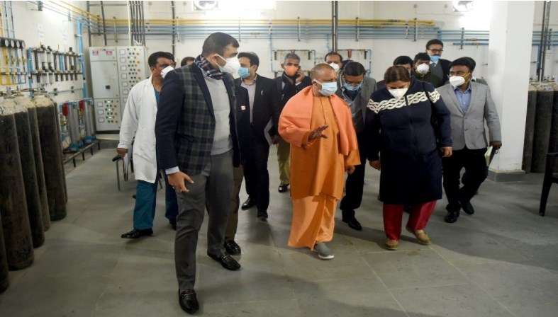 उत्तर प्रदेश में 24 घंटे के भीतर आए 992 कोरोना केस, वीकेंड पर सख्ती बढ़ा सकती है योगी सरकार