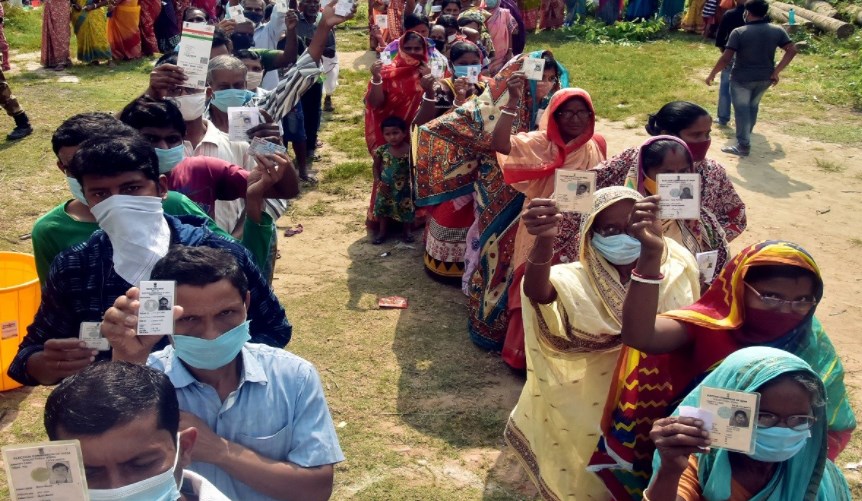 उत्तर प्रदेश विधानसभा चुनाव में किस ओर जाएंगे दलित, क्या नए सियासी ठिकाने की है तलाश?