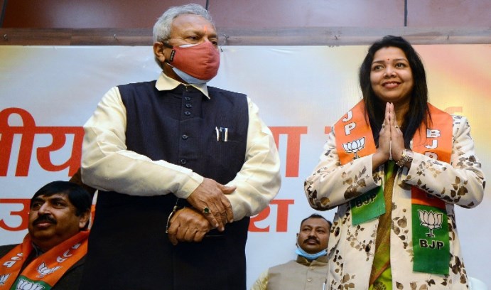 कौन हैं कांग्रेस की पोस्टर गर्ल प्रियंका ? जिन्होंने विवाद के बाद थामा भाजपा का दामन