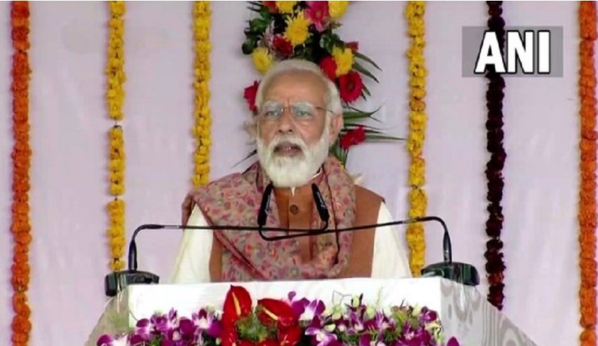मेरठ में बोले पीएम मोदी, बेटियों पर फब्तियां कसने वाले खुलेआम घूमते थे