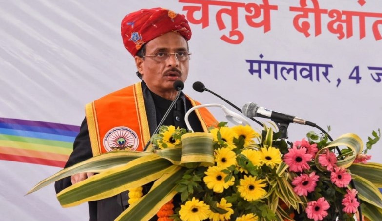 कोरोना वायरस की तीसरी लहर से निपटने के लिए उत्तर प्रदेश सरकार तैयार: दिनेश शर्मा