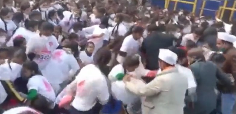 यूपी: बरेली में कांग्रेस द्वारा आयोजित मैराथन में मची भगदड़, छात्राएं हुई जख्मी