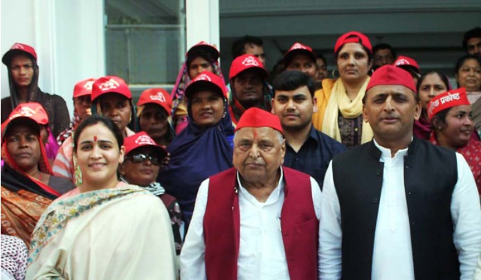 अपर्णा यादव को टिकट देने के मूड में नहीं हैं अखिलेश यादव ! भाजपा को दी परिवार से दूर रहने की सलाह
