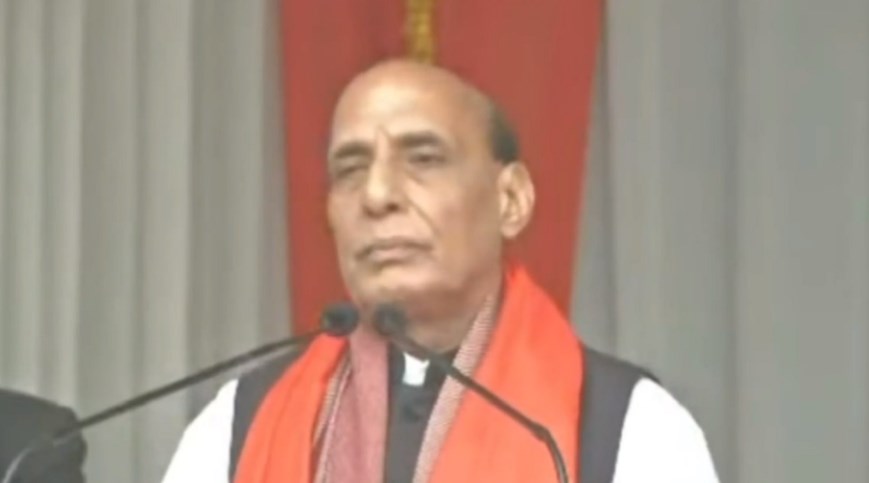 पीलीभीत में गरजे रक्षा मंत्री राजनाथ सिंह, बोले- कांग्रेस की सरकार पर लगे हैं भ्रष्टाचार के गंभीर आरोप