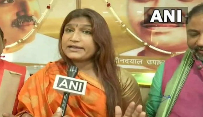 अपनी-अपनी पार्टियों का जोरदार प्रचार करने में जुटे किन्नर