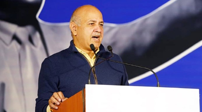 देश की राजनीति शिक्षा पर बात करने वालों से चलेगी जुमले छोड़ने वालों से नहीं: मनीष सिसोदिया