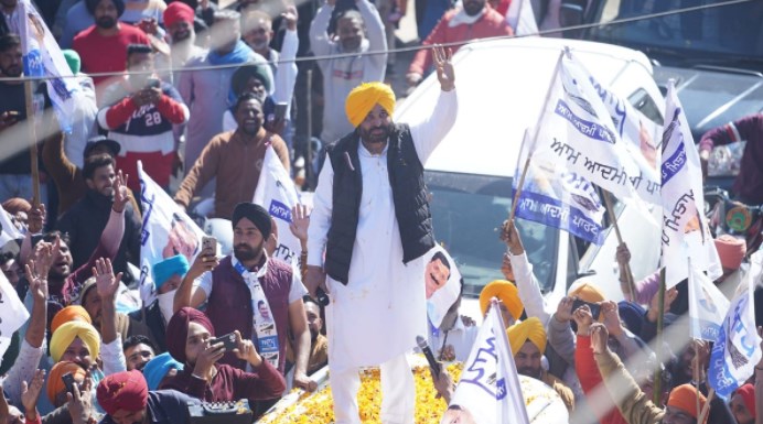 अमृतसर में AAP के मुख्यमंत्री उम्मीदवार भगवंत मान पर हमला ! जानिए क्या है पूरा मामला