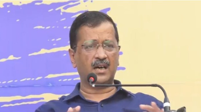 स्विस बैंकों में जाता है 24 हजार करोड़ रुपए, हम गोवा की जनता के ऊपर खर्च करेंगे सारा पैसा: केजरीवाल