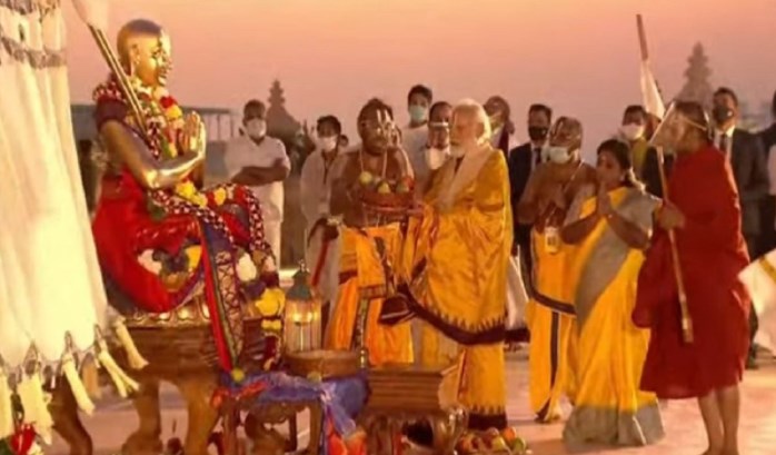 PM मोदी ने Statue of Equality का किया अनावरण, बोले- सुधार के लिए अपनी जड़ों से दूर होना जरूरी नहीं