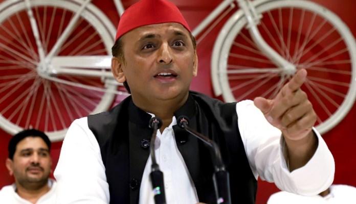 अखिलेश यादव 11 साल बाद आए नोएडा लेकिन नहीं रखा यहां की जमीन पर पैर,