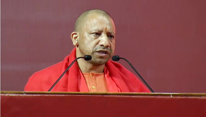 12 हजार का फोन रखते हैं योगी, रिवाल्वर और राइफल के हैं मालिक, नहीं है कोई जमीन, मकान और गाड़ी