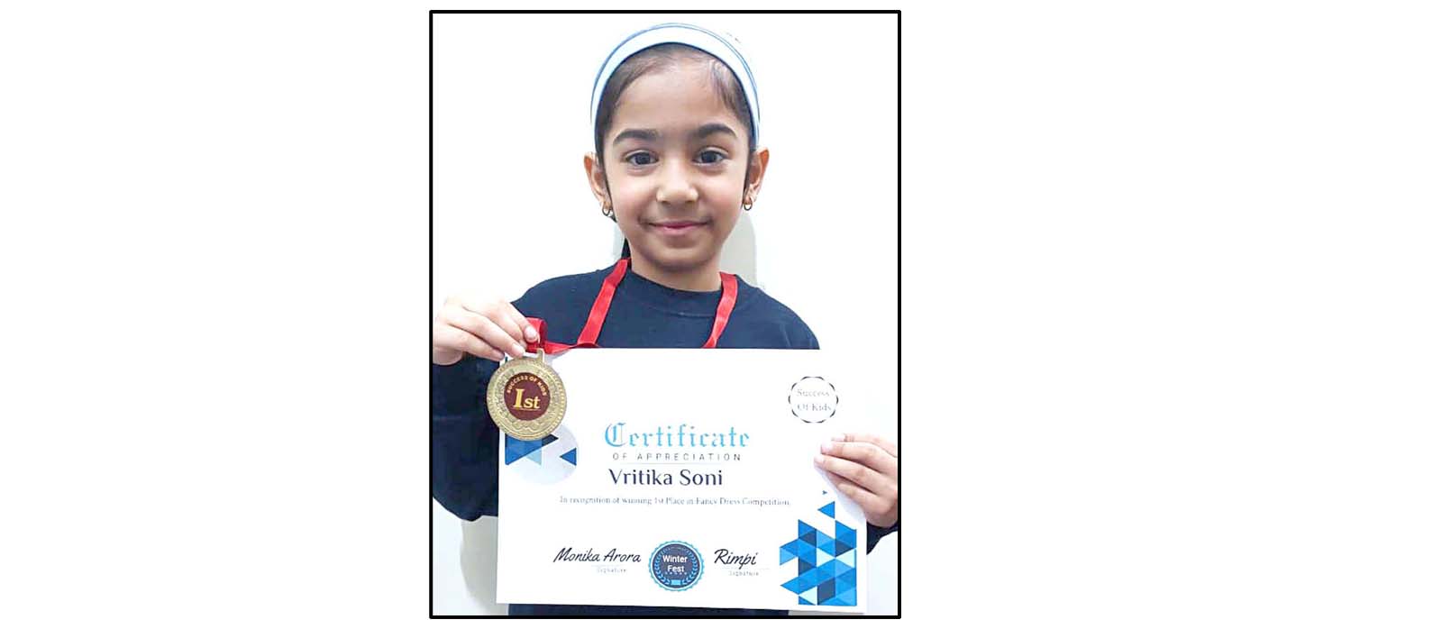 CMS student bags first prize in  national level Fancy Dress Competition
