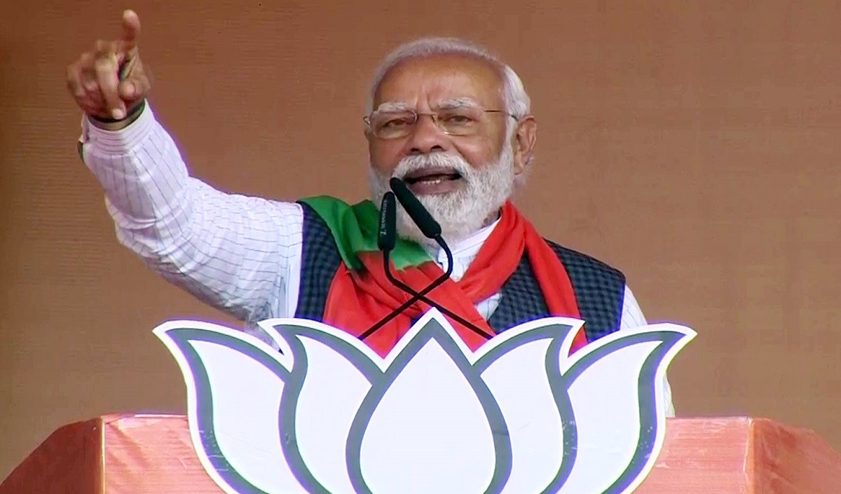मोदी बोले- यूपी ने मौसमी नेताओं को देखा, महामारी में थे गायब, चुनाव में घर से बाहर आए