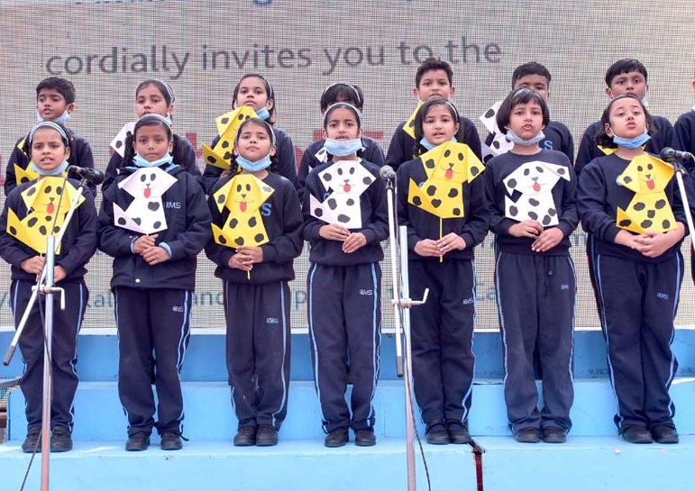 सीएमएस आनन्द नगर द्वारा आयोजित ‘वार्षिक समारोह’में हर्षोल्लास से खिले बच्चों के चेहरे