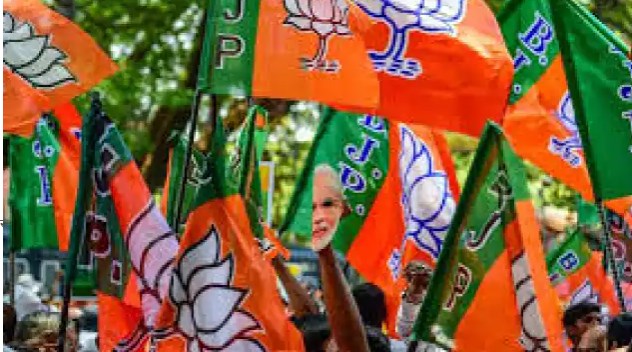 हंगामे और विवाद के बीच भाजपा के तीन एमएलसी निर्विरोध बनने तय