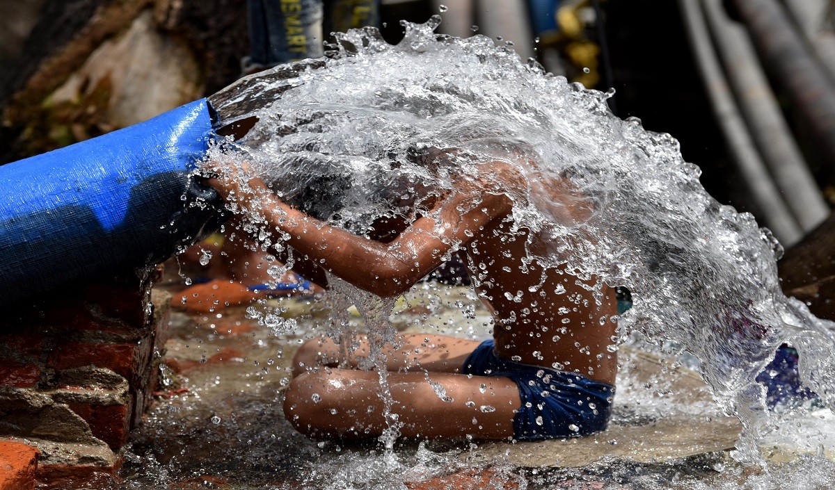 इस बार मार्च में ही क्यों होने लगा है जून सा एहसास? 