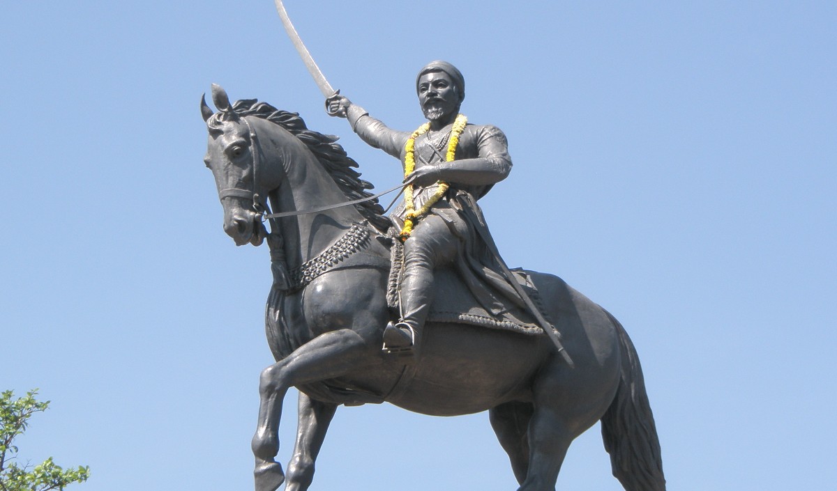 तेलंगाना में शिवाजी की मूर्ती लगाने पर दो गुटों के बीच तनाव, निजामाबाद में धारा 144 लागू