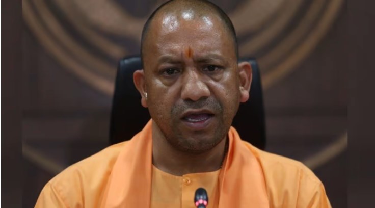 यूपी: मुख्यमंत्री योगी के निर्देश, कार्यालयों में अनुशासन बनाएं कर्मचारी