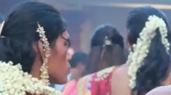 यूपी: अब हाउस टैक्‍स वसूलने घर-घर पहुंचेगे किन्‍नर, नगर निगम में नौकरी देने की तैयारी 