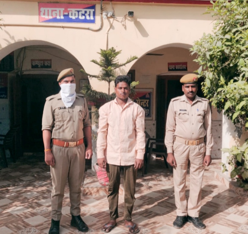 शाहजहांपुर: पुलिस मुठभेड़ में इनामी,संगीन अपराधों में शामिल शातिर बदमाश गिरफ्तार