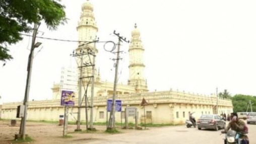 अब टीपू सुल्तान के जमाने की मस्जिद में पूजा की मांग, हिंदू संगठनों ने किया हनुमान मंदिर का दावा