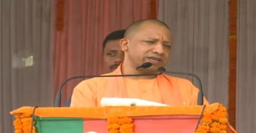 CM योगी बोले- राष्ट्र नायकों को जो सम्मान मिलना चाहिए था, कांग्रेस ने नहीं दिया