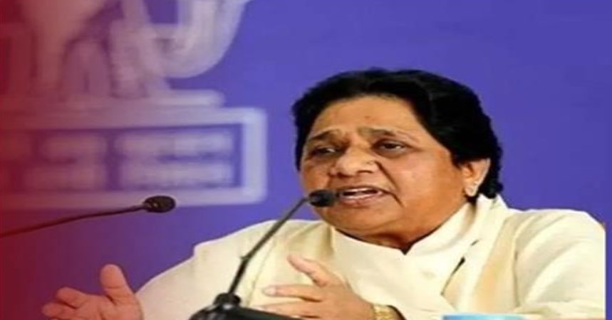 राज्यपाल ने योगी सरकार को दी क्लीन चिट, मायावती बोलीं- जमीनी हकीकत से मेल नहीं खाता
