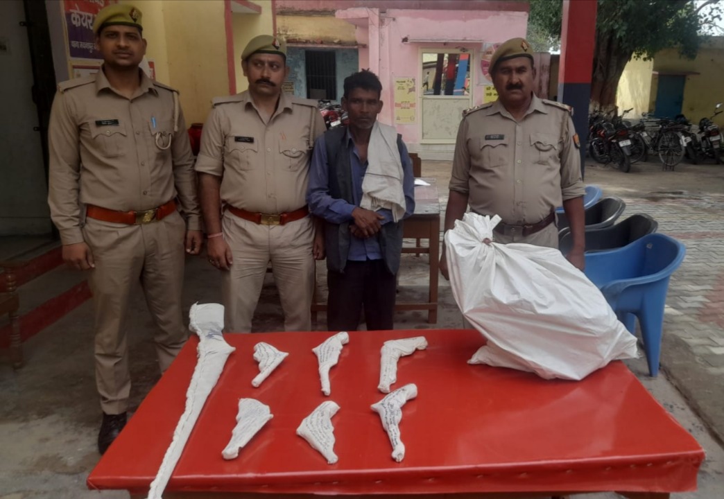 कटरी किंग कल्लू डकैत को तमंचा बनाकर बेचने बाला गिरफ्तार