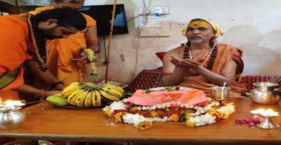 108 घंटे बाद स्वामी अविमुक्तेश्वरानंद ने खत्म किया अपना अनशन