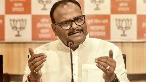 यूपी में 100 फीसदी टीकाकरण का लक्ष्य पूरा, अब बच्चों के वैक्सीनेशन पर जोर: ब्रजेश पाठक