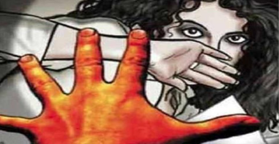 शर्मनाक: युवती ने मां और रिश्तेदारों पर देह व्यापार में धकेलने का लगाया आरोप