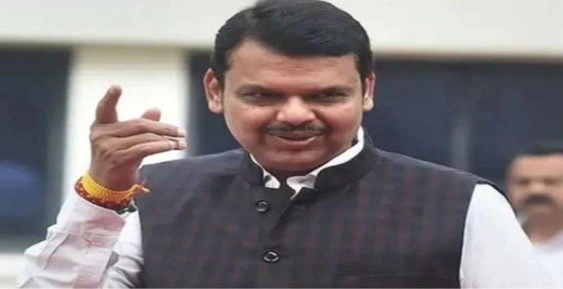 महाराष्ट्र में सरकार बनाने जा रही बीजेपी!, कल रात वडोदरा में फडणवीस से मिले शिंदे