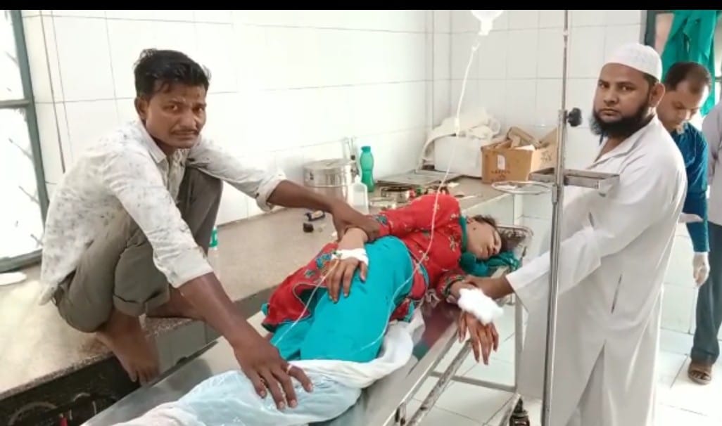 सिरफिरे युवक का घर में घुस कर मां बेटी पर हमला,सिरफिरा युवक बेटी को कुरान पढ़ाने घर पर आता था
