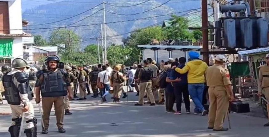 जम्मू-कश्मीर में सांप्रदायिक तनाव : डोडा और किश्तवाड़ में कर्फ्यू, भद्रवाह-किश्तवाड़ में इंटरनेट सर्विस बंद
